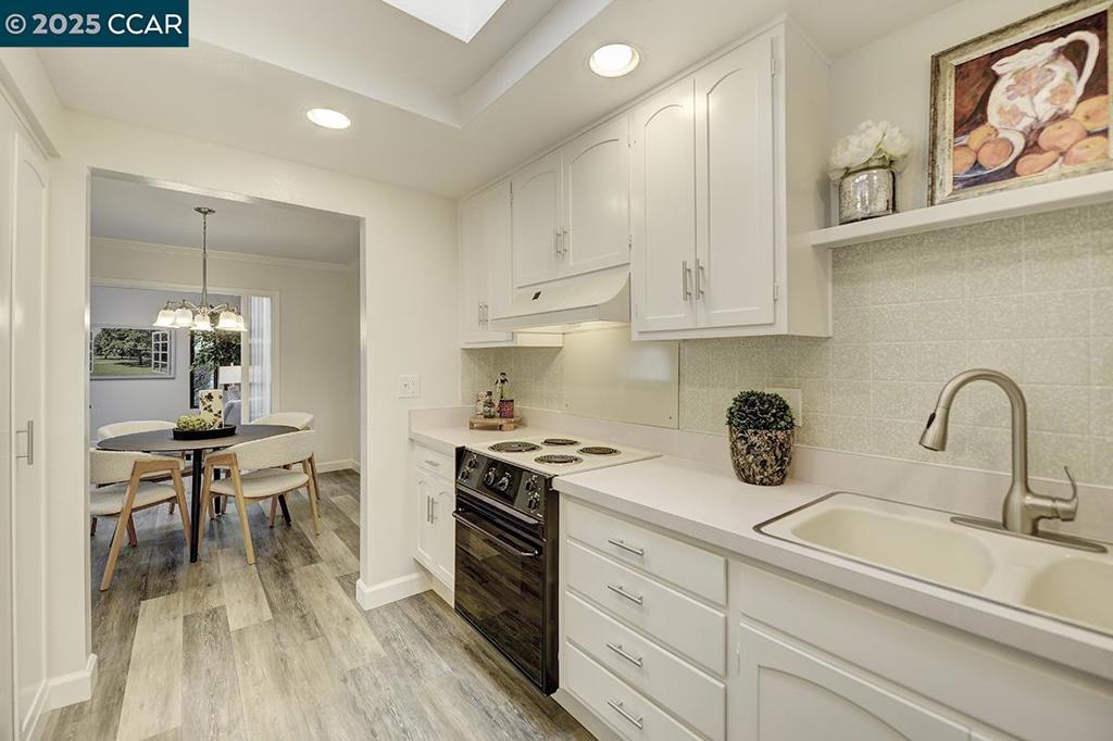 ROSSMOOR - Residential