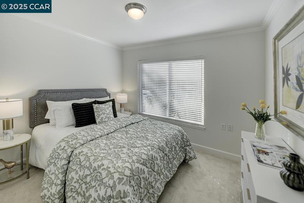 ROSSMOOR - Residential