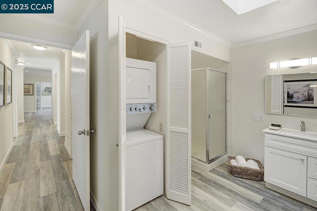 ROSSMOOR - Residential