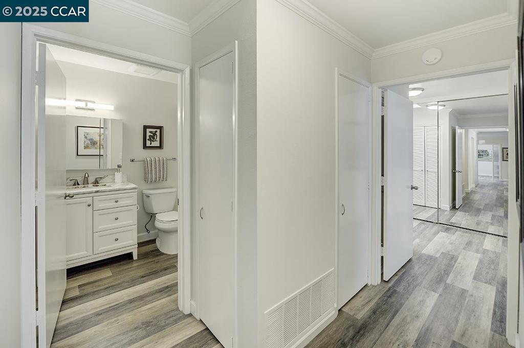 ROSSMOOR - Residential