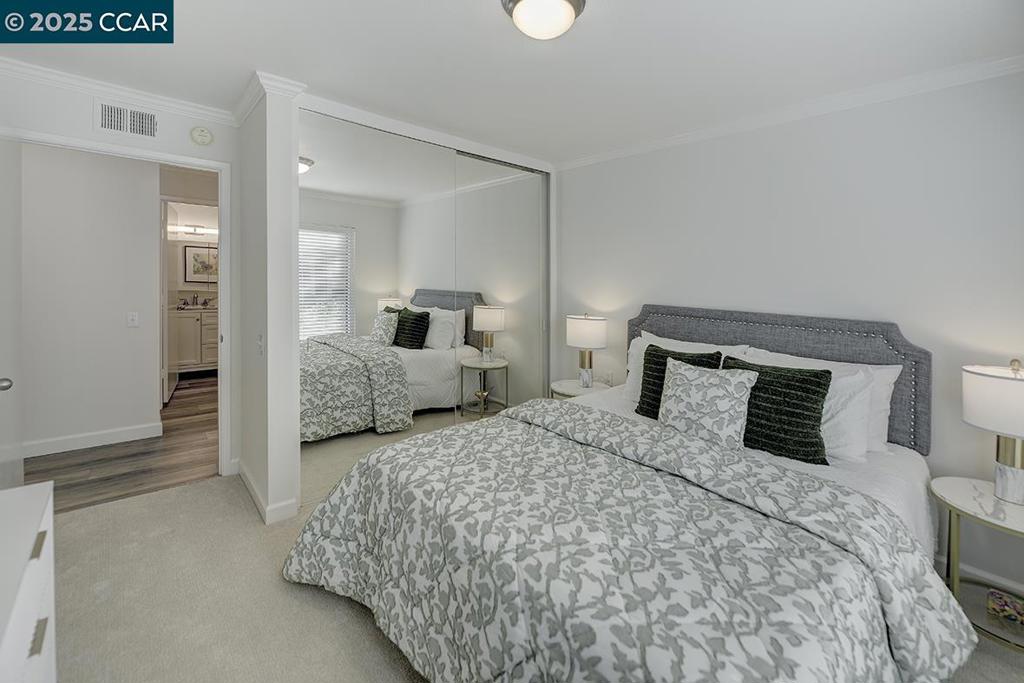 ROSSMOOR - Residential