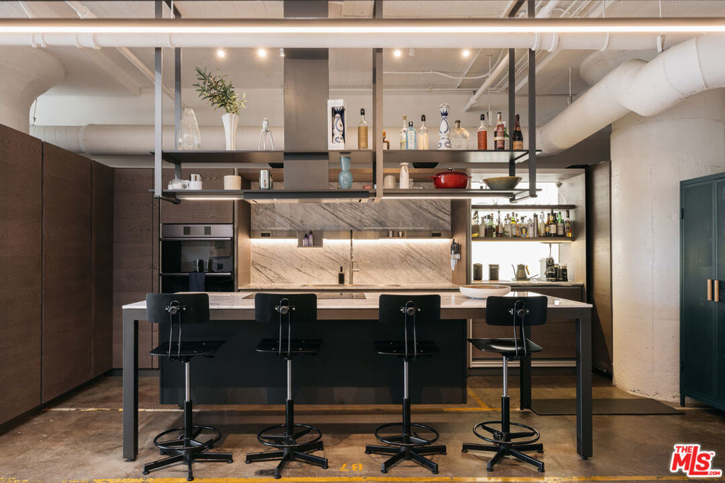 1855 Industrial Street 307