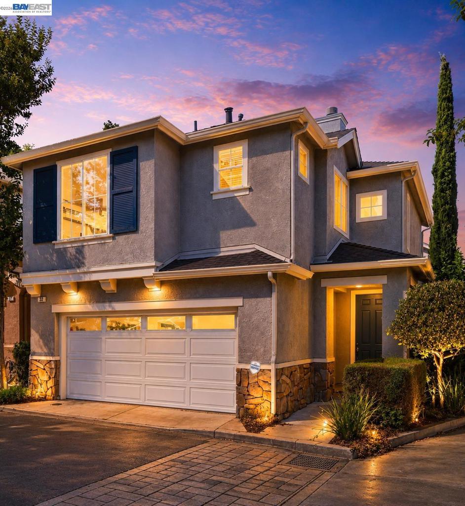 32 Colby Ct CT
