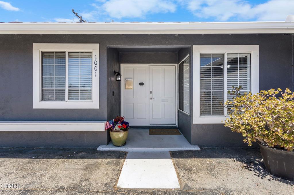 1001 Redwood Street