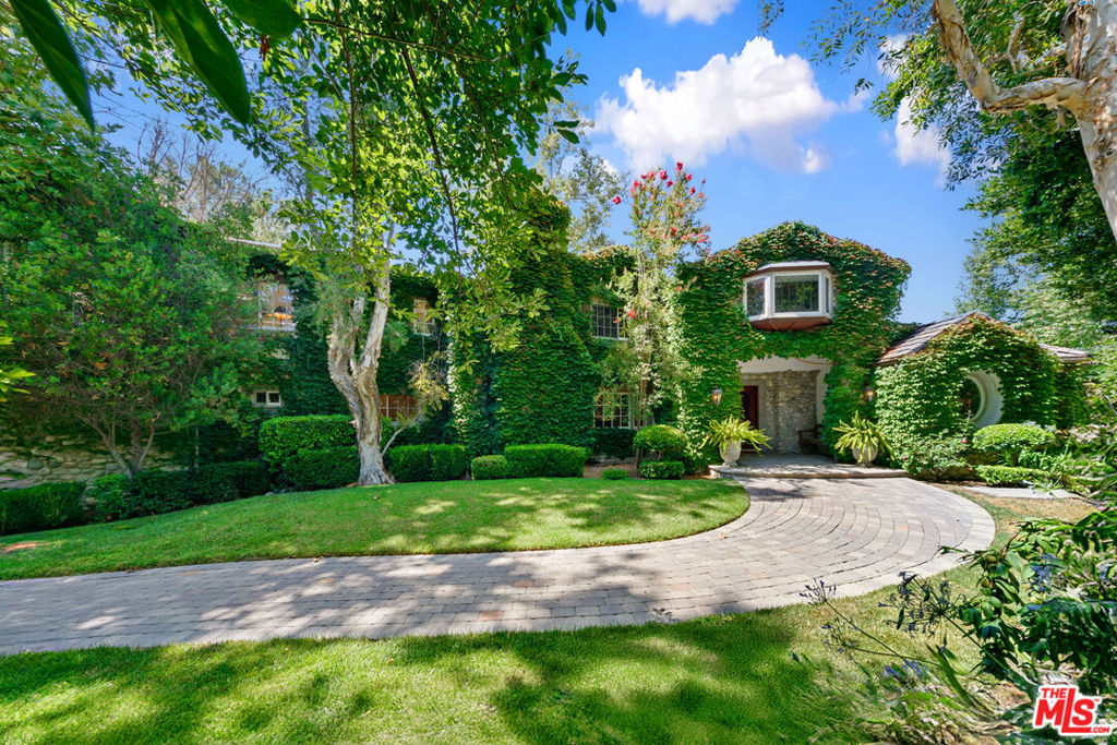 5209 Saddle Creek Road