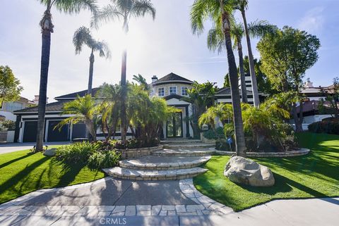 5517 Newcastle Lane Calabasas CA 91302