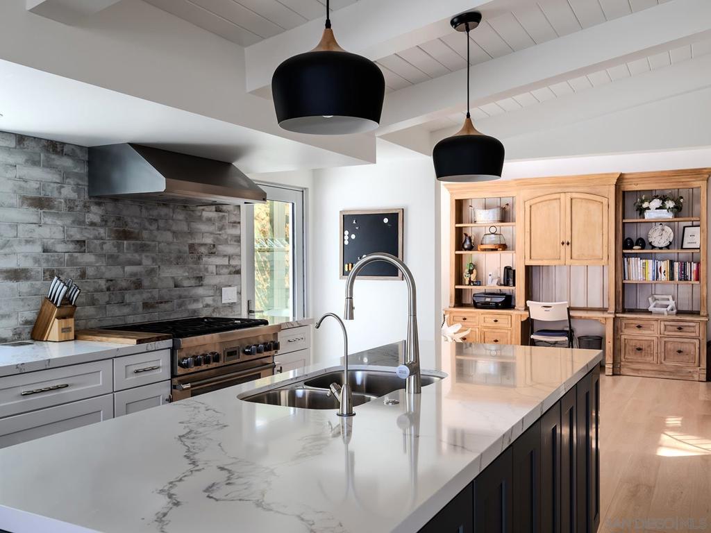 Del Mar - Residential