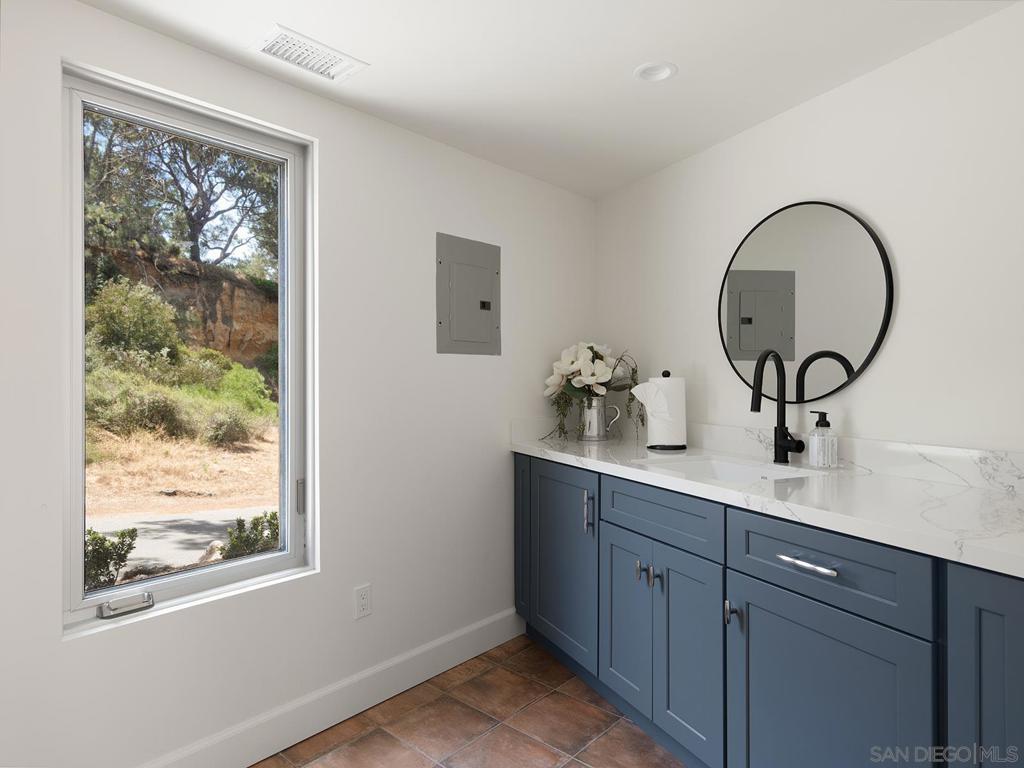 Del Mar - Residential