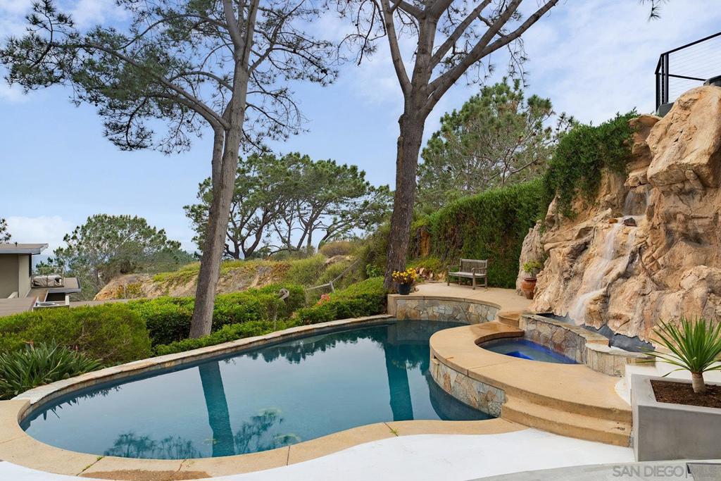 Del Mar - Residential