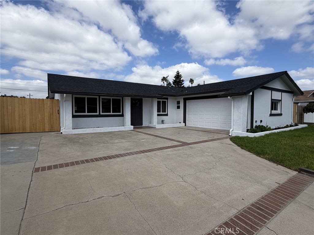 4138 N Santa Lucia
