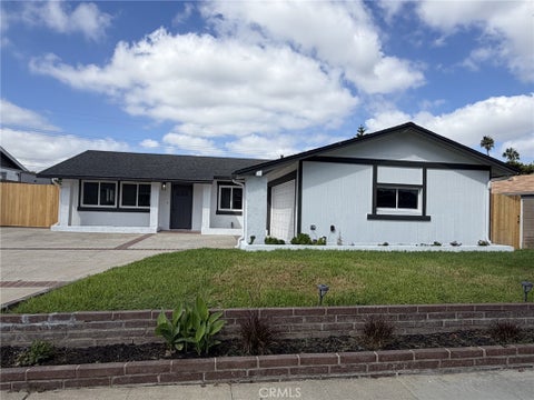 Photo of 4138 N Santa Lucia ST, Orange, CA 92865 (MLS # CV26194297)