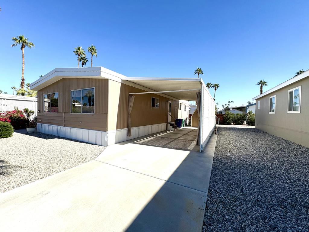 Royal Palms - Manufactured In Park