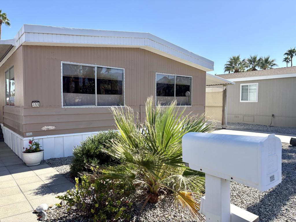 Royal Palms - Manufactured In Park