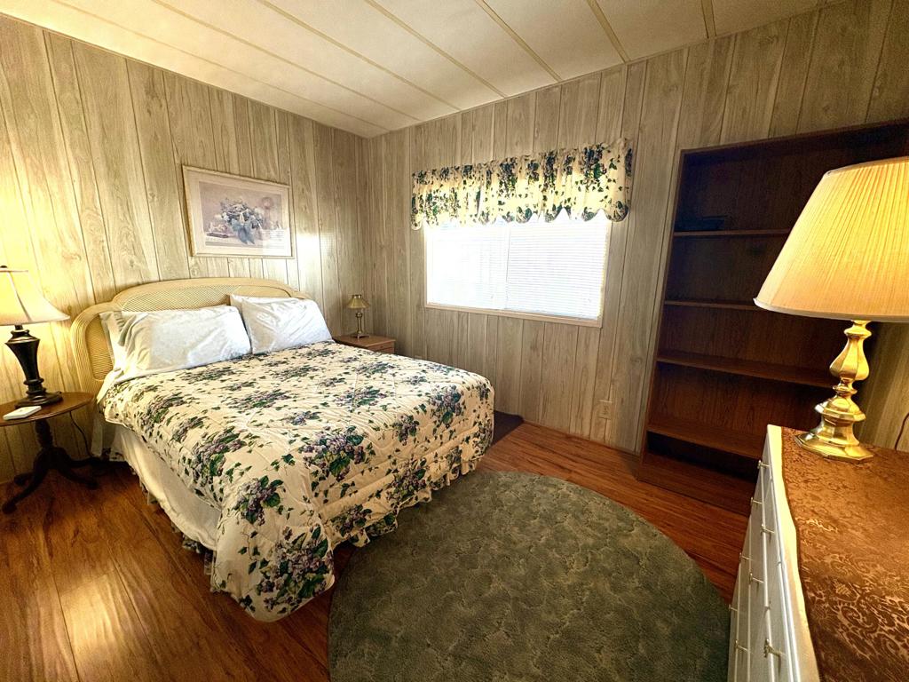 Royal Palms - Manufactured In Park