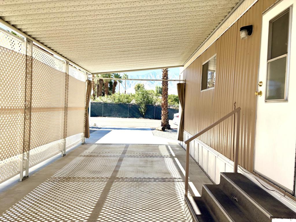 Royal Palms - Manufactured In Park