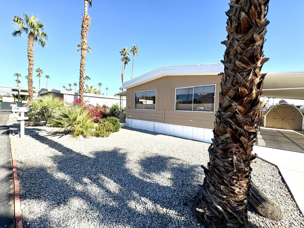 Royal Palms - Manufactured In Park