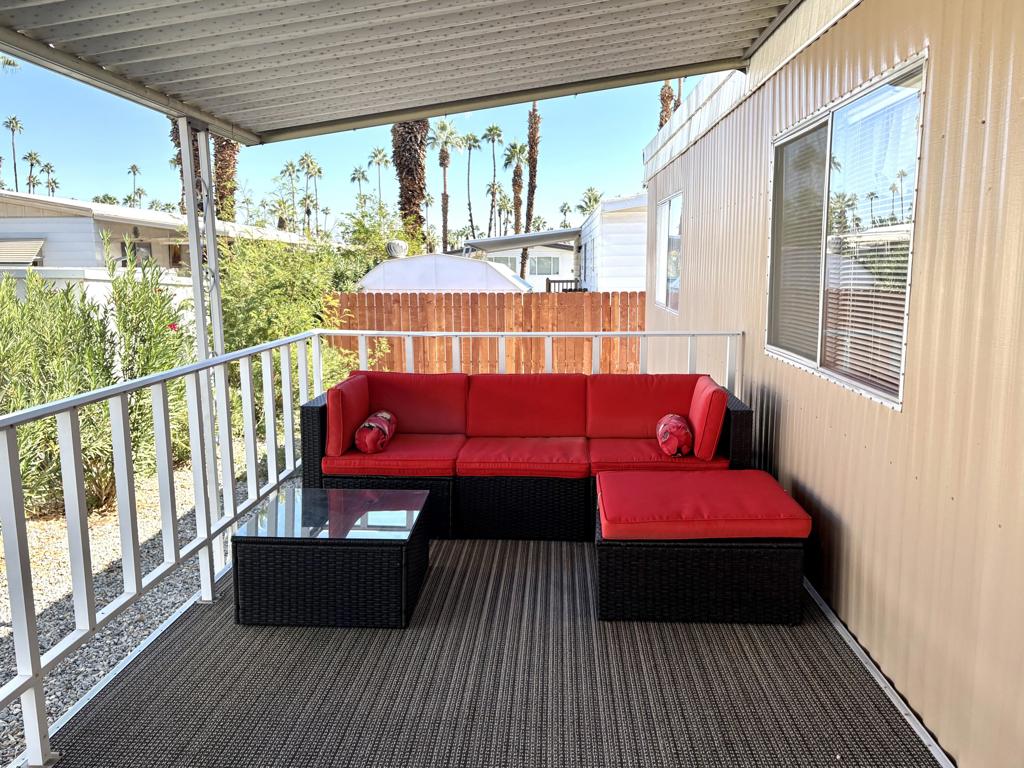 Royal Palms - Manufactured In Park