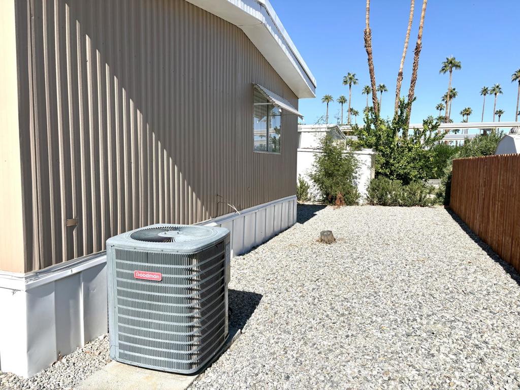 Royal Palms - Manufactured In Park