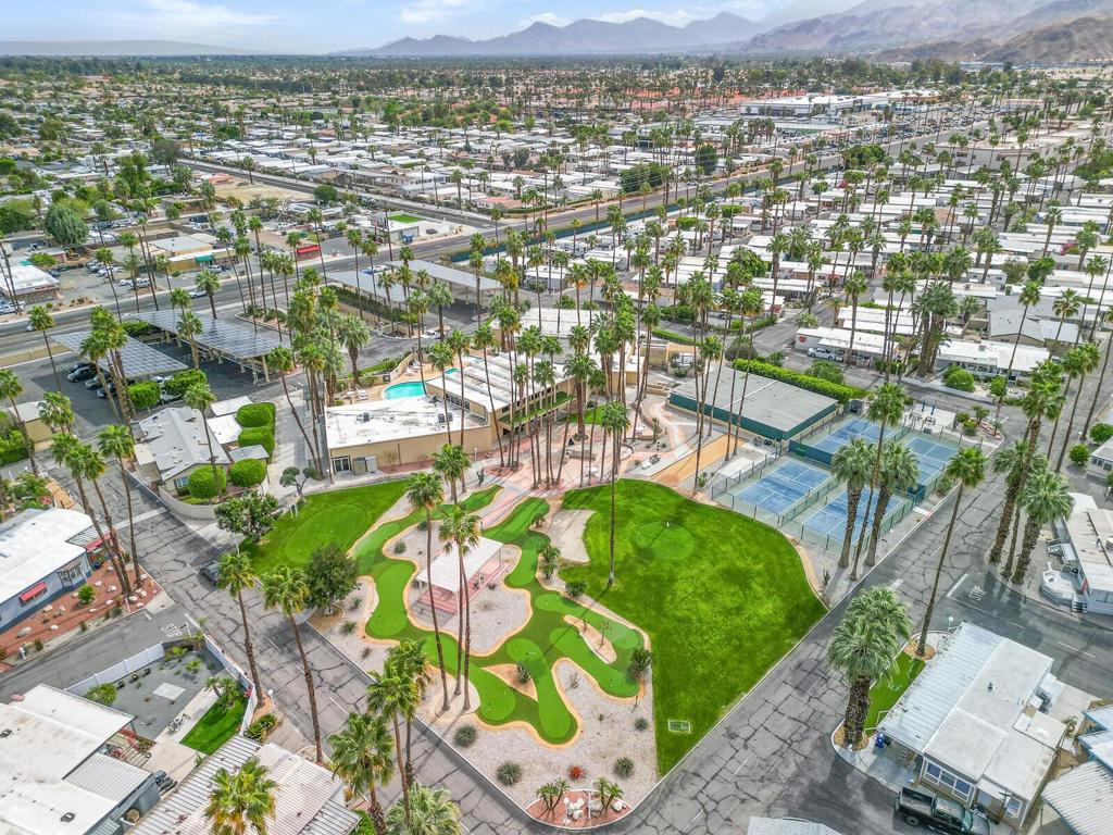 Royal Palms - Manufactured In Park