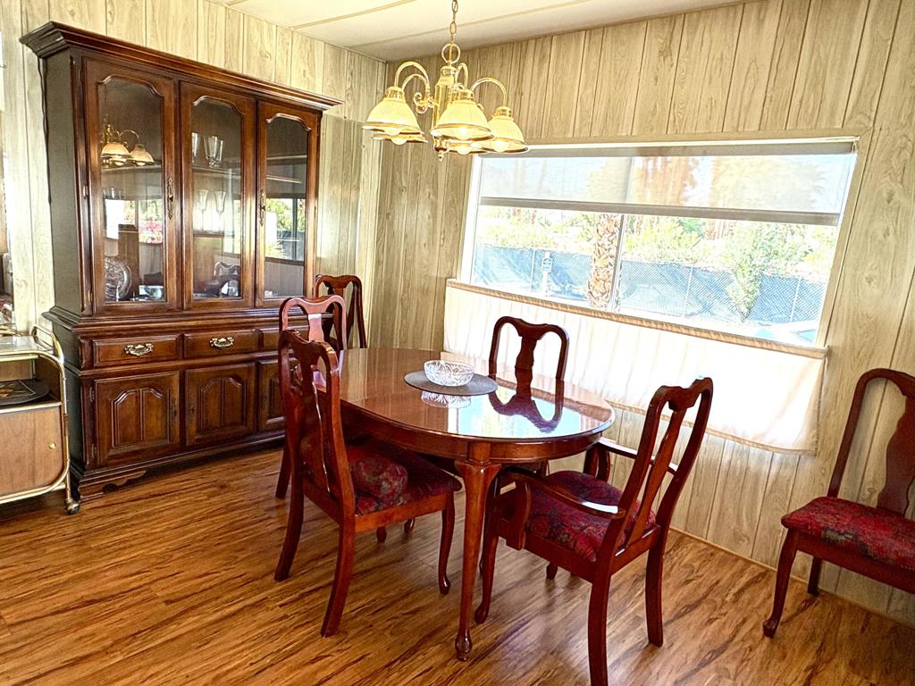 Royal Palms - Manufactured In Park