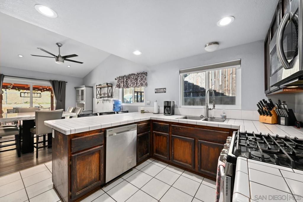 Lakeside - Residential