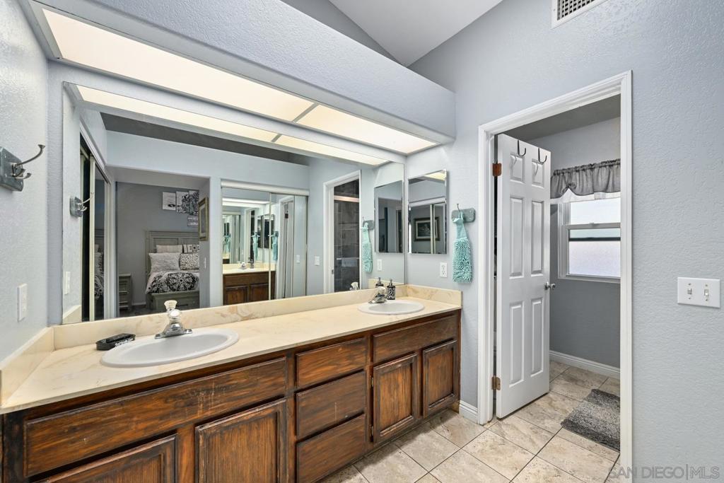 Lakeside - Residential