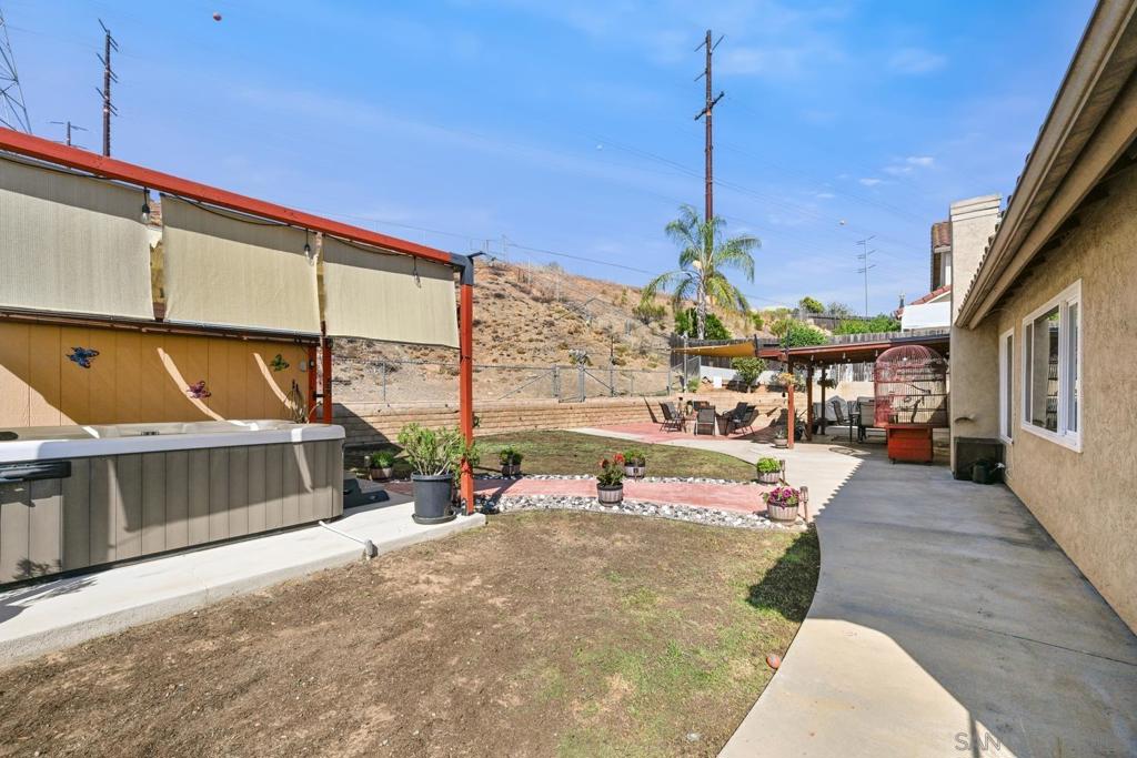 Lakeside - Residential