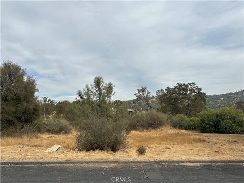 Photo of 0 Lot 880 Jim Bowie Court, Coarsegold, CA 93614 (MLS # FR26016001)
