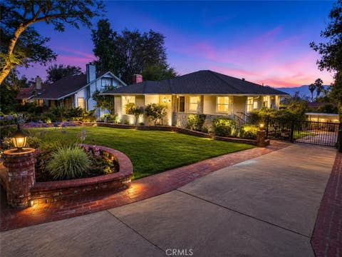 Photo of 611 S Sunset Canyon DR, Burbank, CA 91501 (MLS # GD26167067)
