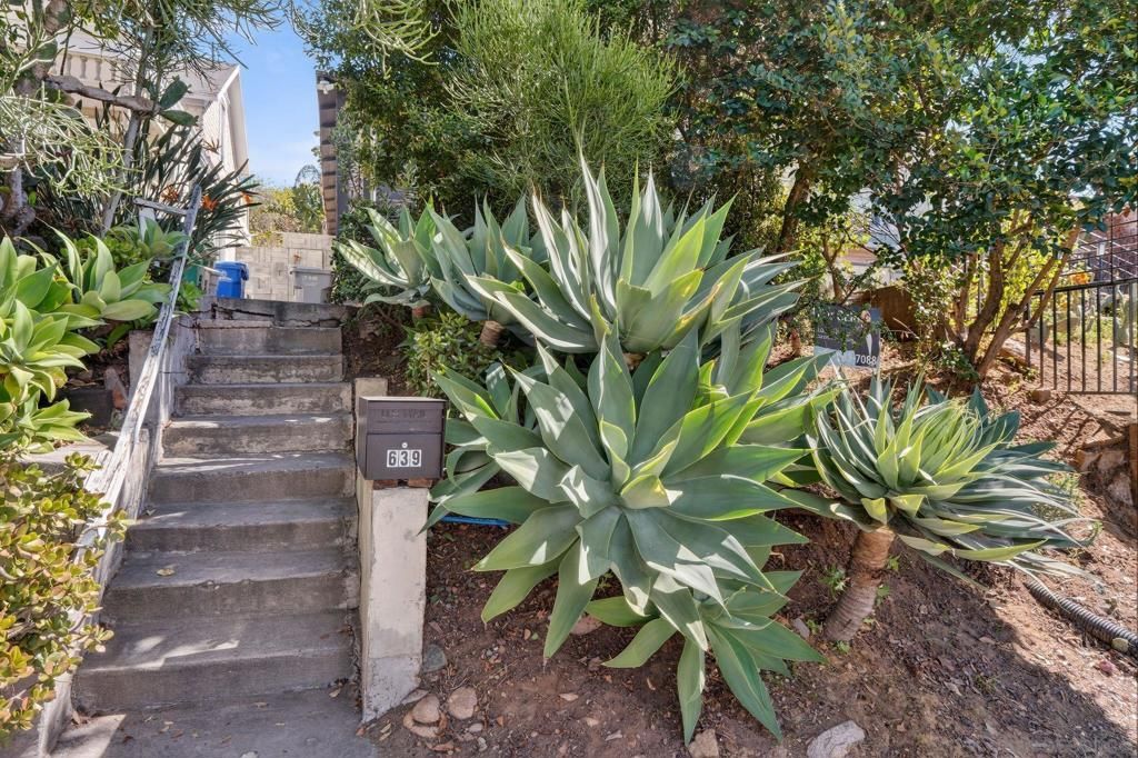 Photo of 639 19th St. St, San Diego, CA 92102 (MLS # 260006113SD)