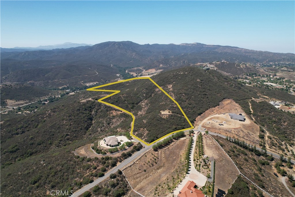 Exclusive Estate Property in Murrieta Estate Homes Area. Excellent Opportunity for Investor or Developer. 21.27 acres with an APPROVED MAP to 3 BEAUTIFUL HOMISITES. While the seller waits for the final paperwork to go thru RIVERSIDE County you can buy this in BULK, planning to Build or Sell the parcels individually. Parcel 32/Parcel Map 16966. Soon to have 3 separete assesor parcel numbers. Property is in La Cresta Highlands II, with stunning panoramic views towards NATIONAL FOREST to the West as well as out over the La Cresta Valley area towards the Nature Preserve. Perfect for family for living close to each other or build your own and sell the other 2 parcels. This property is not far off Avenida La Cresta, yet peaceful and secluded. There is a Fire Hydrant in front of the lot on Hidden Meadows( parcel 3). Electricity in the Street, and Rancho California Water District is the water provider. All the work is done for the split. Ready to go!