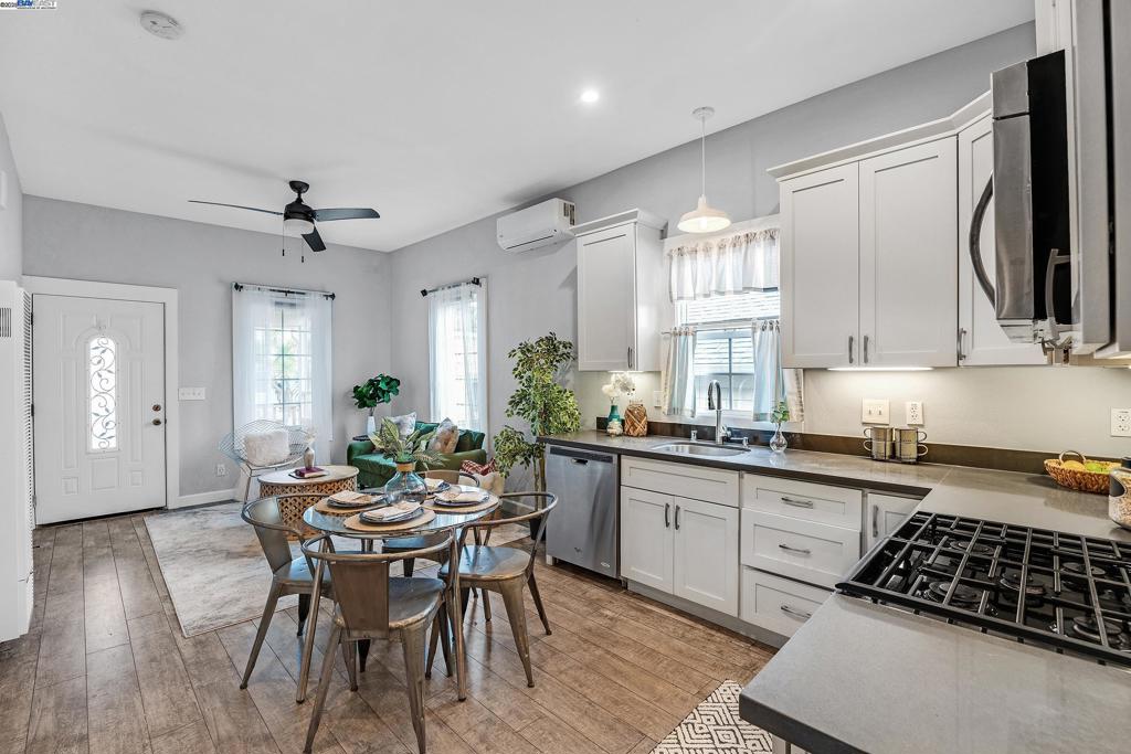 POINT RICHMOND - Residential