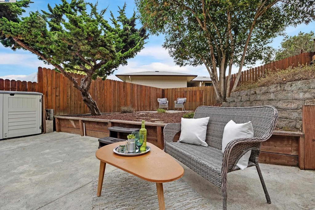 POINT RICHMOND - Residential