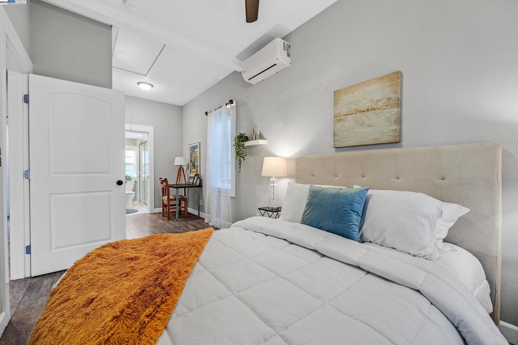 POINT RICHMOND - Residential
