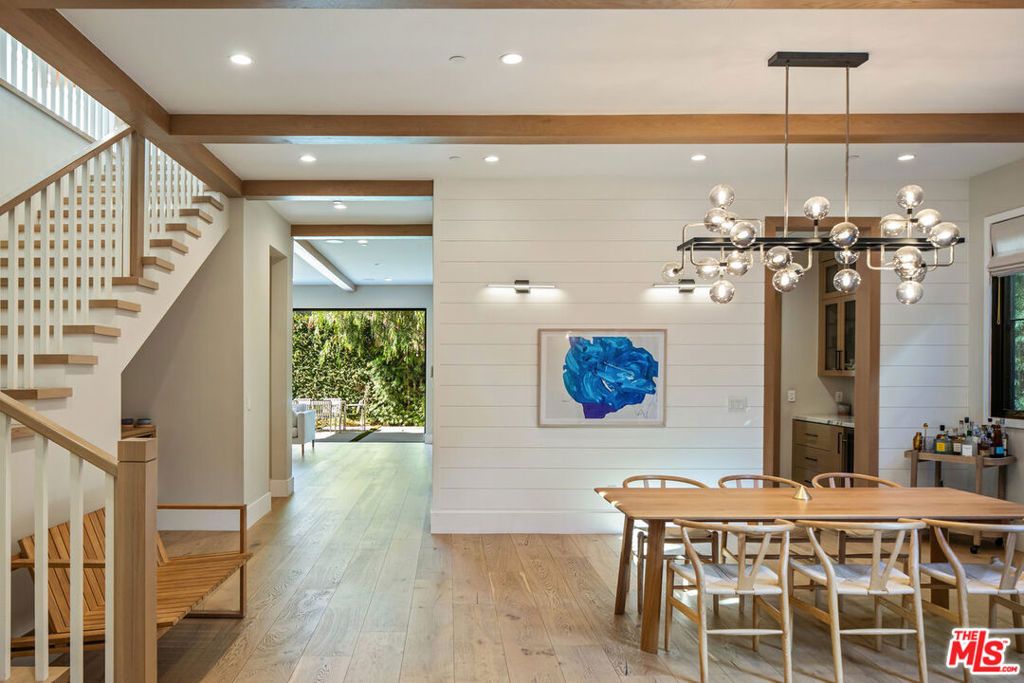 Photo of 831 N Spaulding Avenue, Los Angeles, CA 90046 (MLS # 25584549)