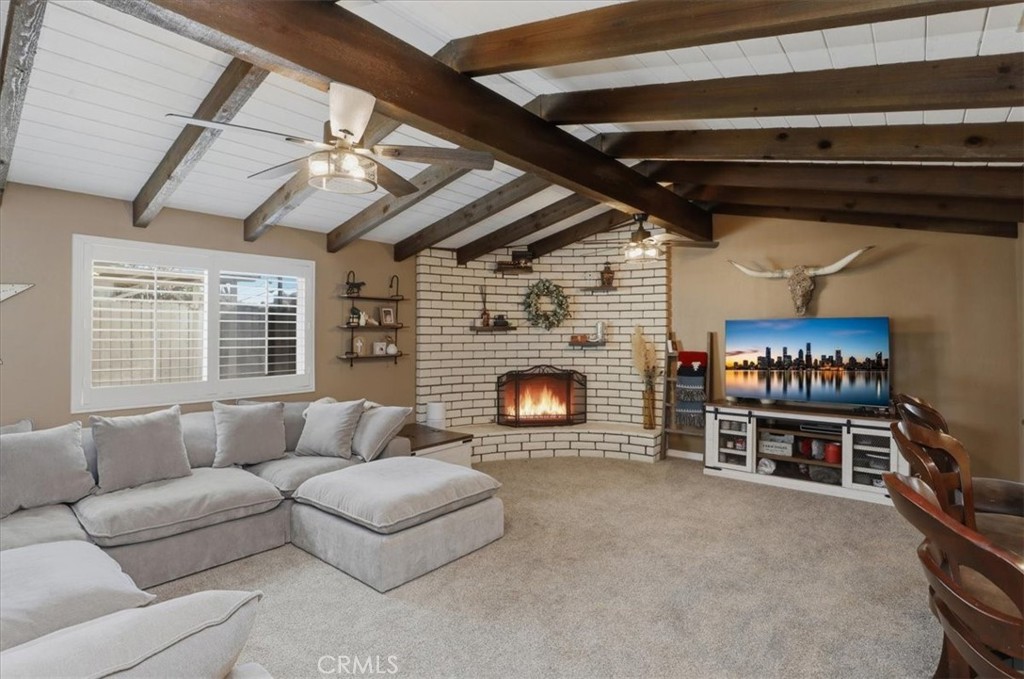 4138 Cedar