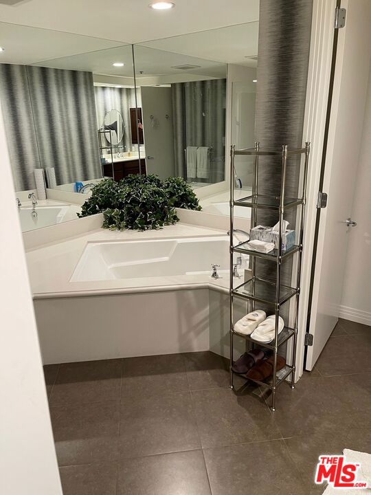 2142 CENTURY PARK Lane 108