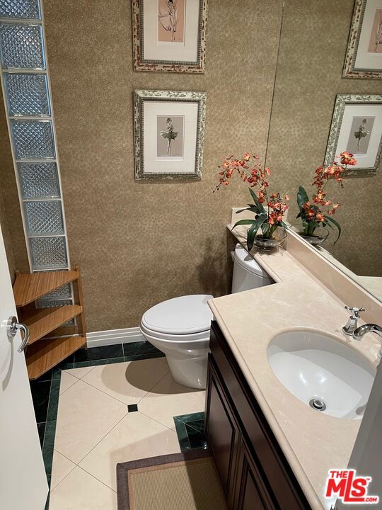 2142 CENTURY PARK Lane 108