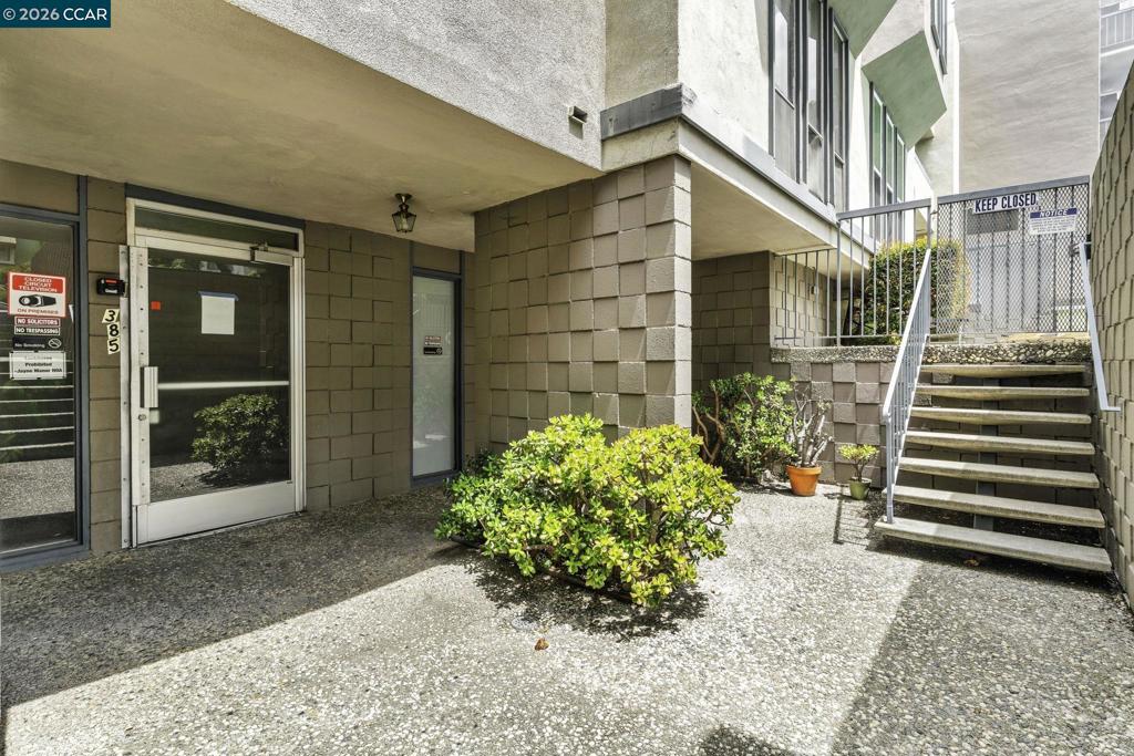 385 Jayne Ave 215
