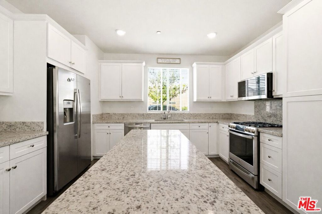 471 Santa Paula Street