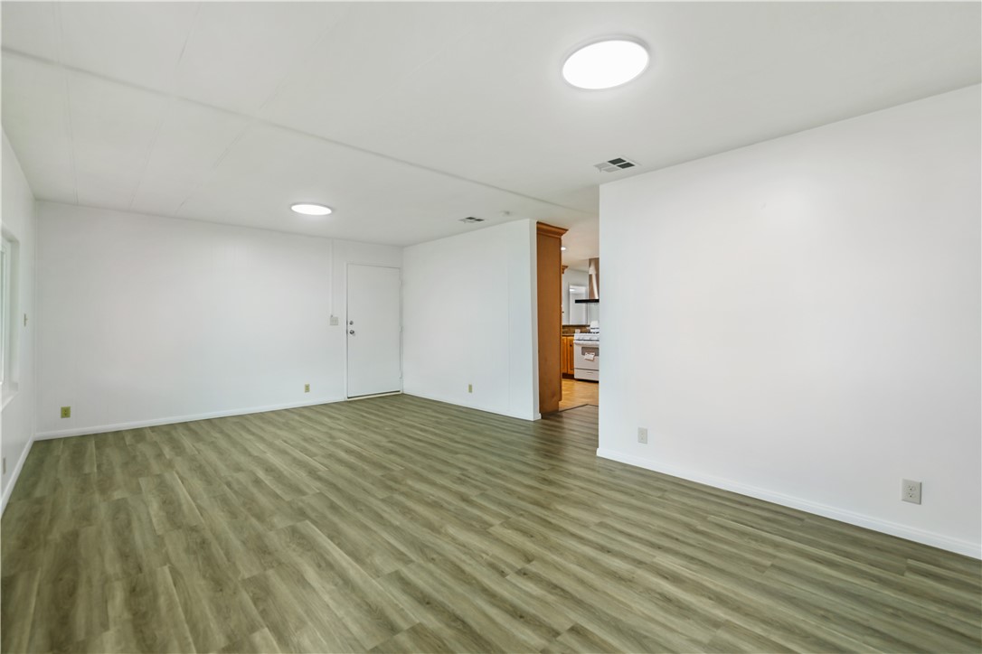3595 Santa Fe Avenue 146