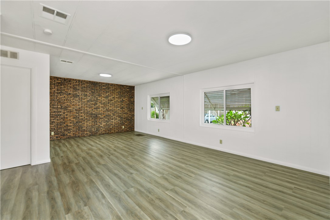 3595 Santa Fe Avenue 146