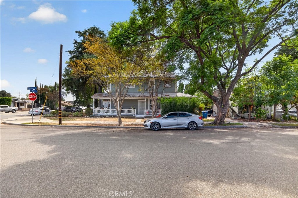 1195 N Park