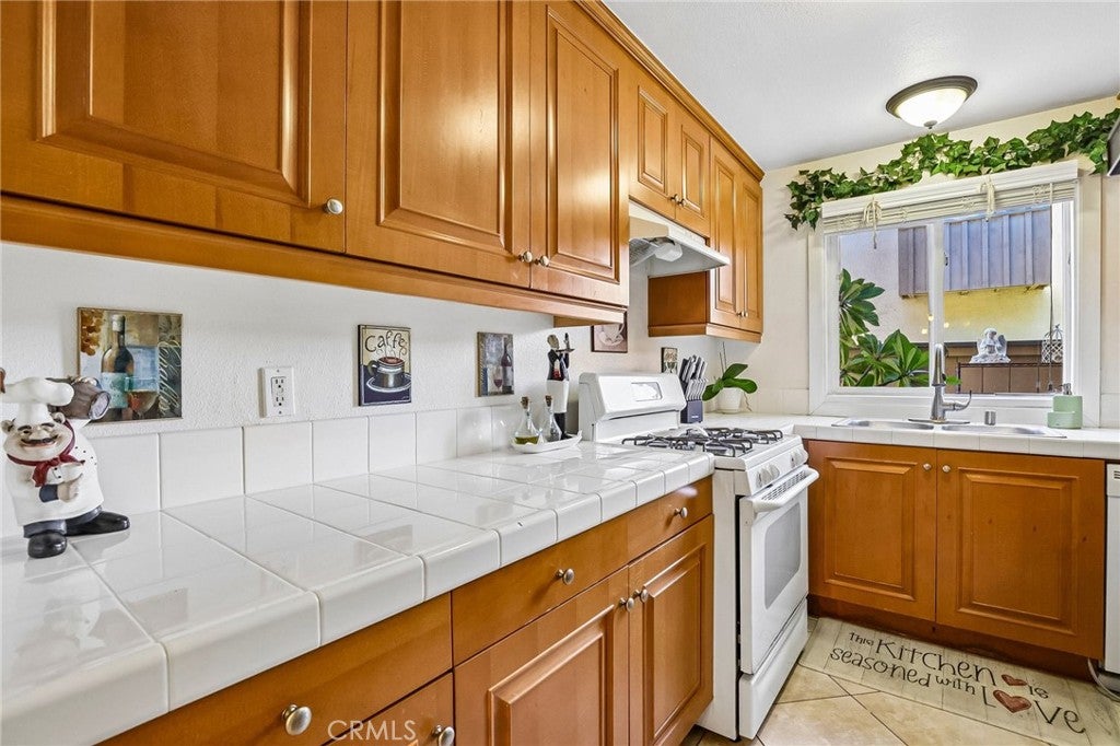 1001 W Stevens