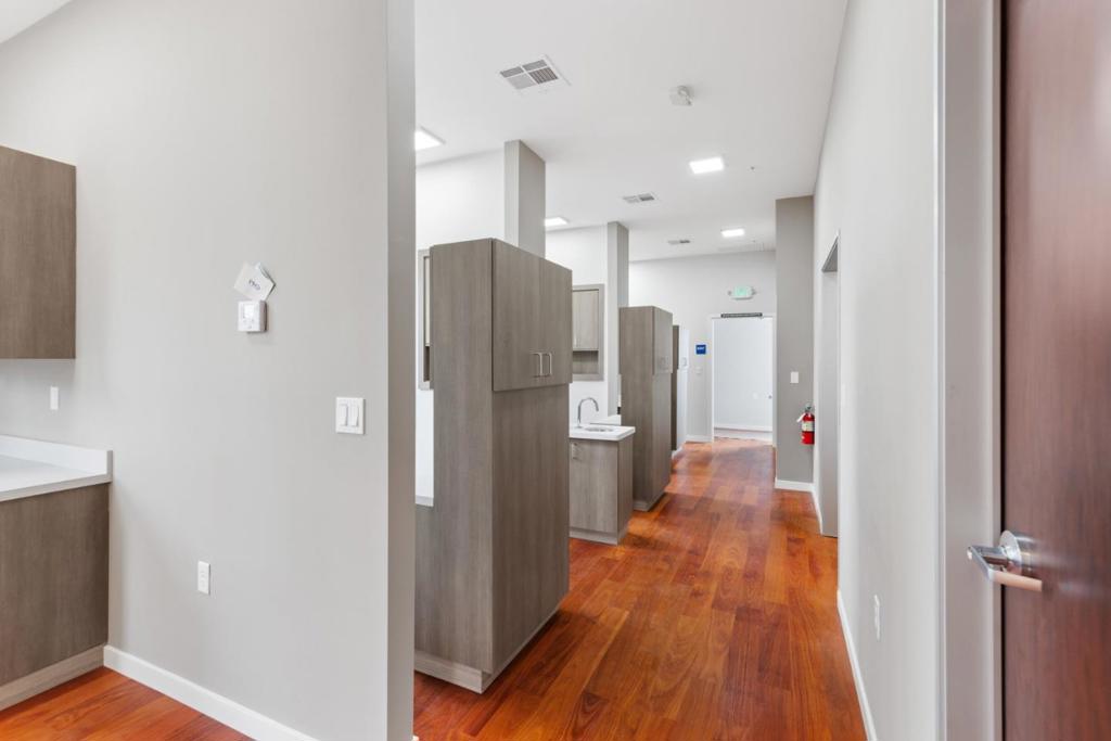 This newly constructed medical/dental condo is ideally located on the vibrant San Mateo Burlingame border. Thoughtfully designed with high-quality materials and finishes throughout, the unit offers a seamless layout from the welcoming waiting area to the front desk and three fully plumbed operatories ready for your equipment installation. The space includes ADA-compliant access, a wheelchair lift, and a private restroom. A turnkey opportunity in a high-traffic location don't miss out!