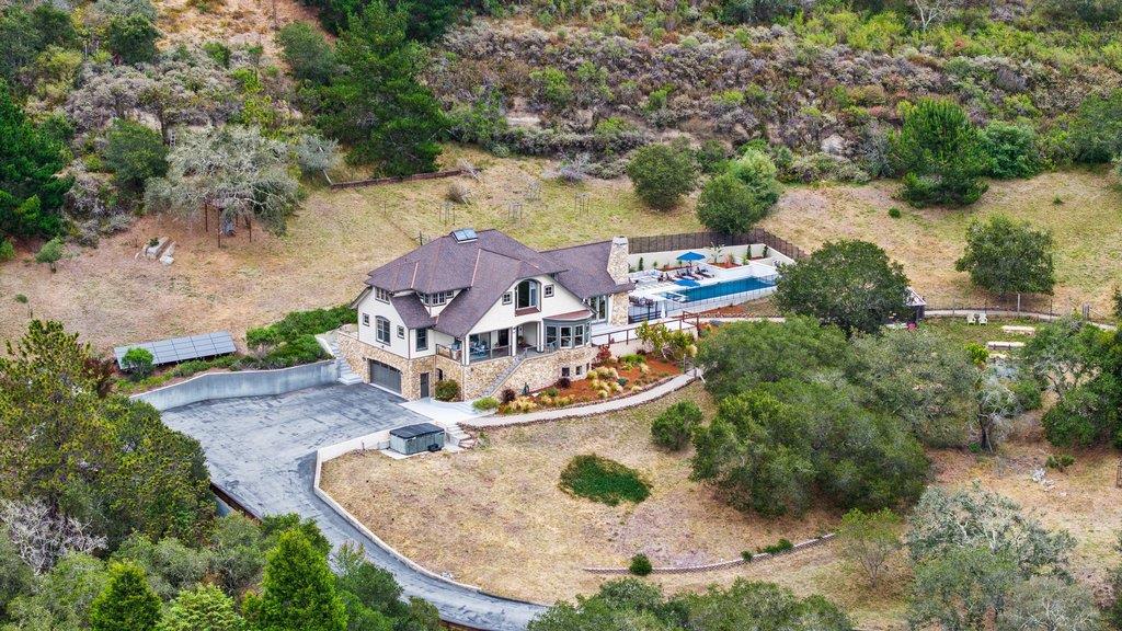 310 Hidden Valley