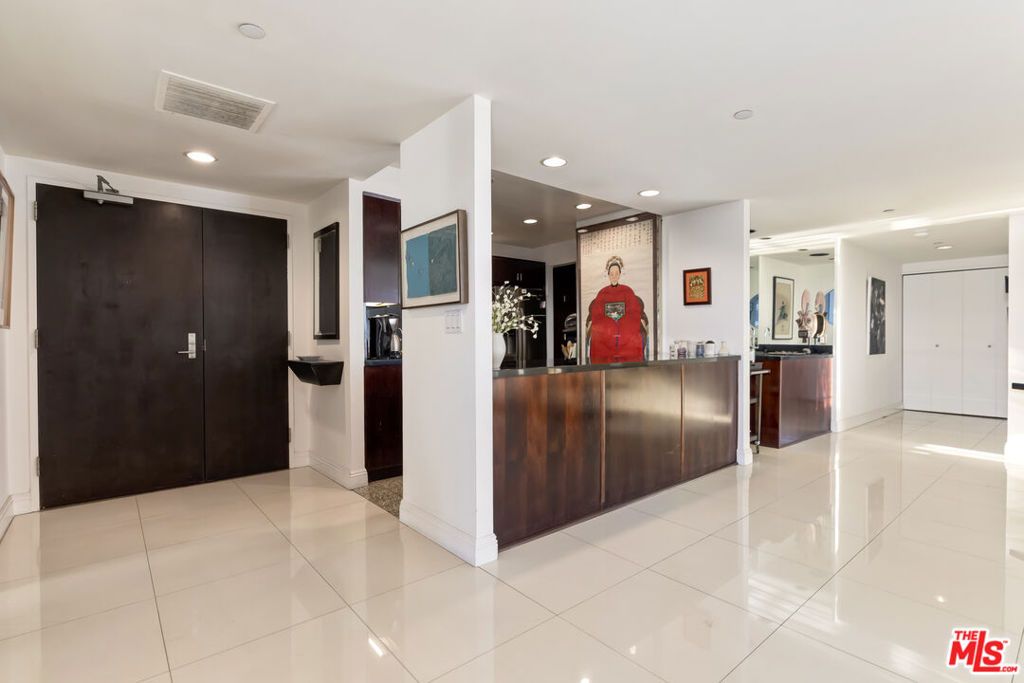 Photo of 10445 Wilshire Boulevard #905, Los Angeles, CA 90024 (MLS # 25627925)