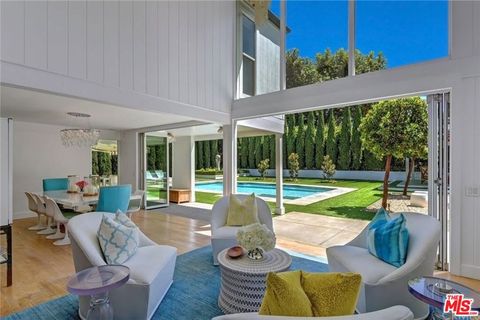 Photo of 1438 Santiago Drive, Newport Beach, CA 92660 (MLS # 26835101)