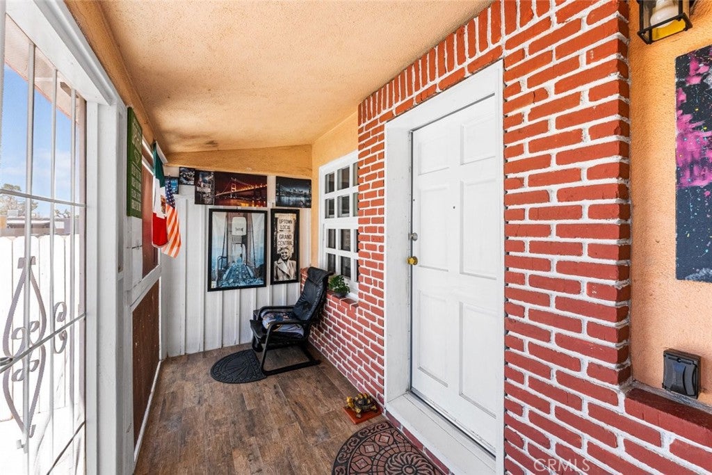 117 W Pillsbury Street