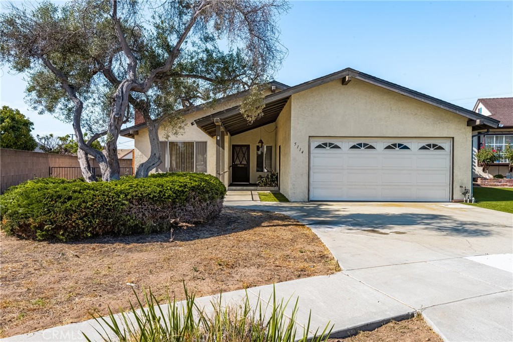 Fabulous opportunity to live in this desirable and highly sought-after West Torrance neighborhood, near the South Bay's beautiful beach community. This home is located on a cul-de-sac and boasts just under 1,700 square feet of living space on a 7,891 square foot lot, with 4 spacious Bedrooms, 2 bathrooms, an oversized family room with a large brick fireplace, perfect for quality family living. With an attached garage, ample driveway parking, inside washer and dryer, and with potential for an ADU on a pool-sized lot, the possibilities for this home are endless. Conveniently located 10 minutes from the beach, within walking distance to parks, unlimited shopping, and close to Award-Winning schools. Don't miss out on the chance to own a home with tremendous potential!